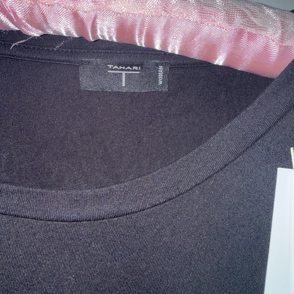 Bundle/ Plus size Set of two NWT Size 3X blouses Black Tahari & Blue Naïf Paisly - Picture 6 of 16